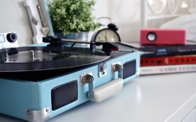 6 Favorite Tech Gifts for the Holidays