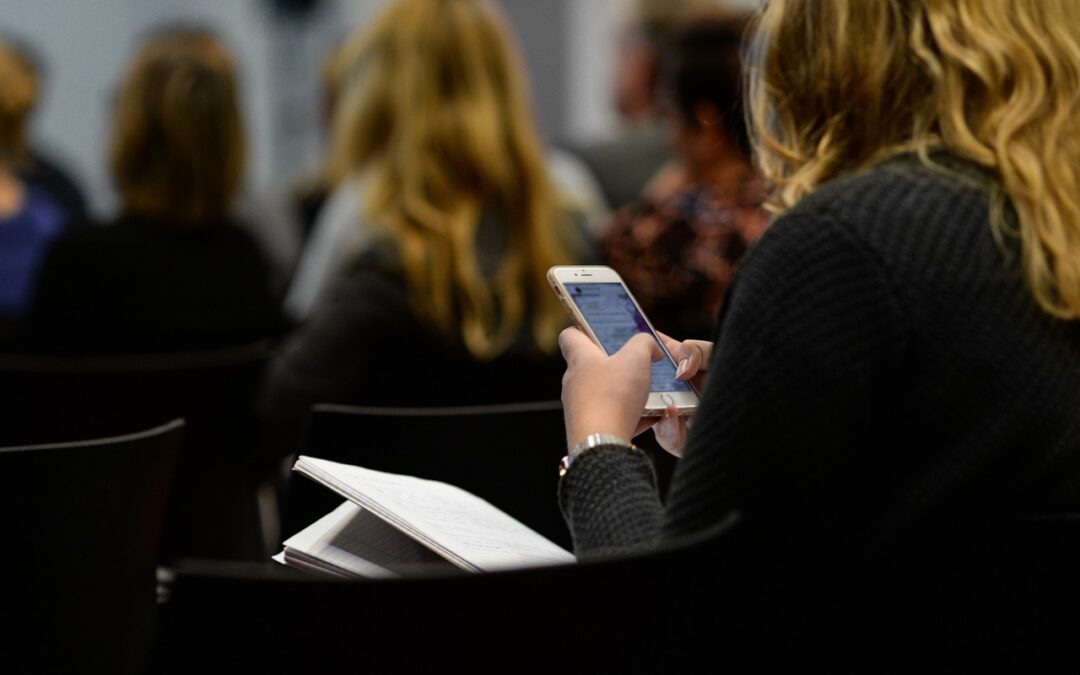 6 Best Apps For Self Improvement & Goal Tracking For 2022